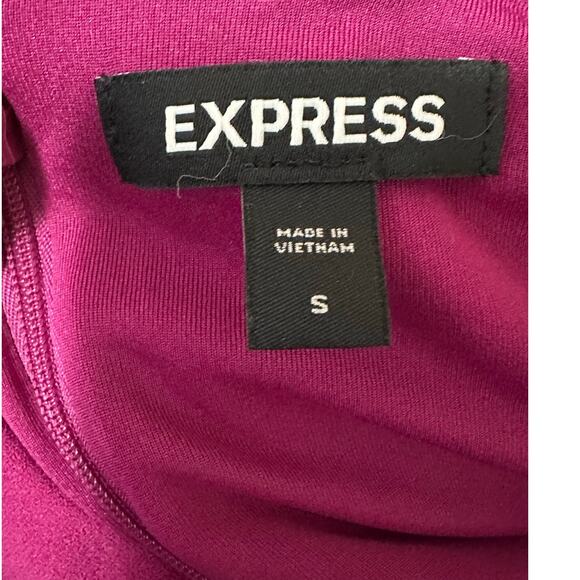 Express fuchsia long sleeves side cut outs mini dress size small - Picture 3 of 12